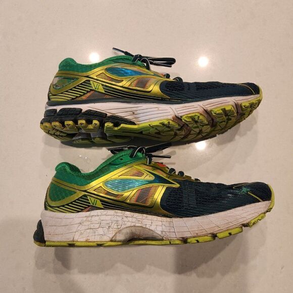Brooks Ravenna VI running shoe. Size 7 - Picture 3 of 6